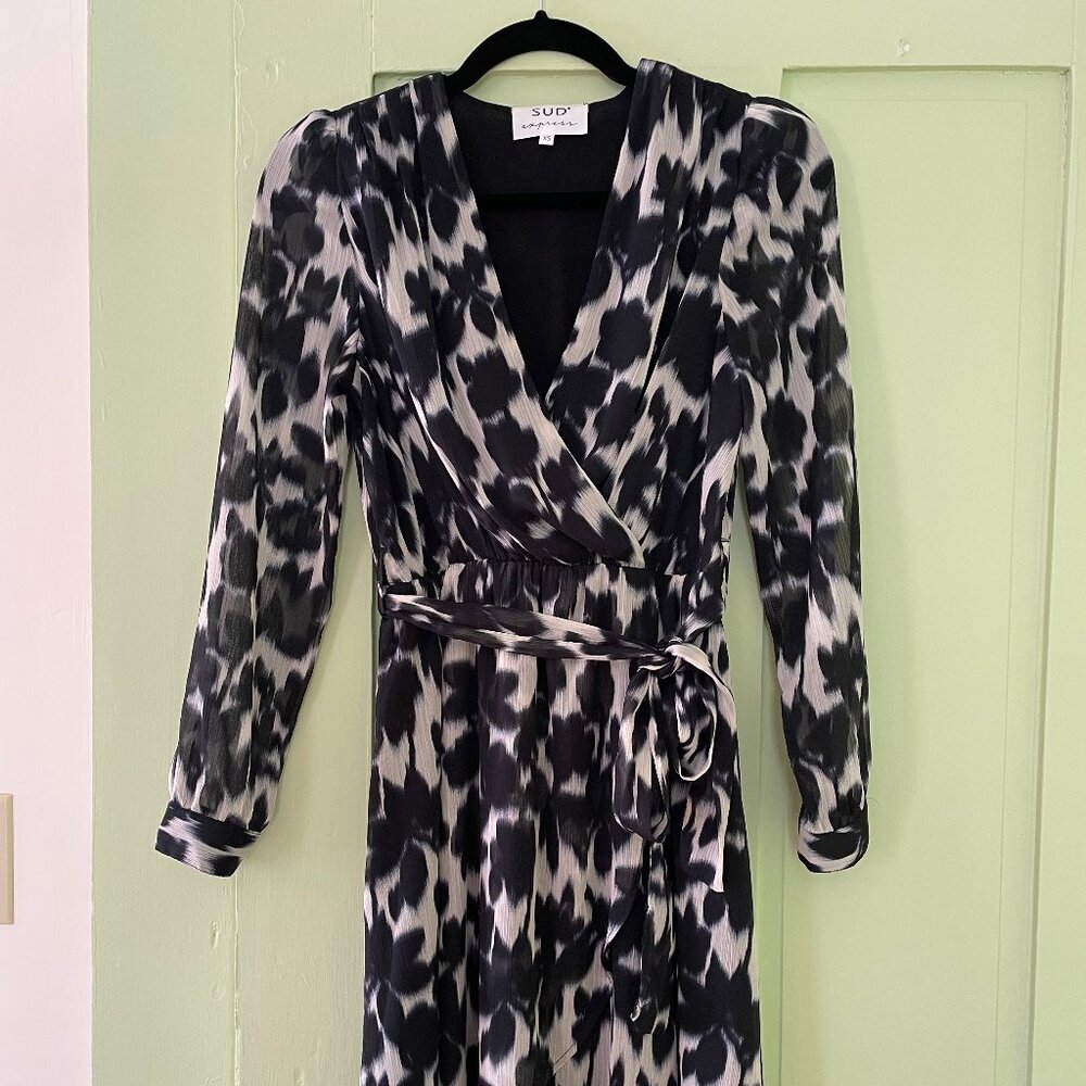 Sud Express Rikita black and white gorgeous tulip short dress XS